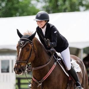 Meet your Posher, Juliette